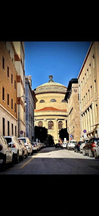 Apartamento Un Raggio Di Sole Al Massimo Palermo Exterior foto