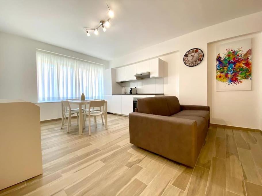 Apartamento Un Raggio Di Sole Al Massimo Palermo Exterior foto