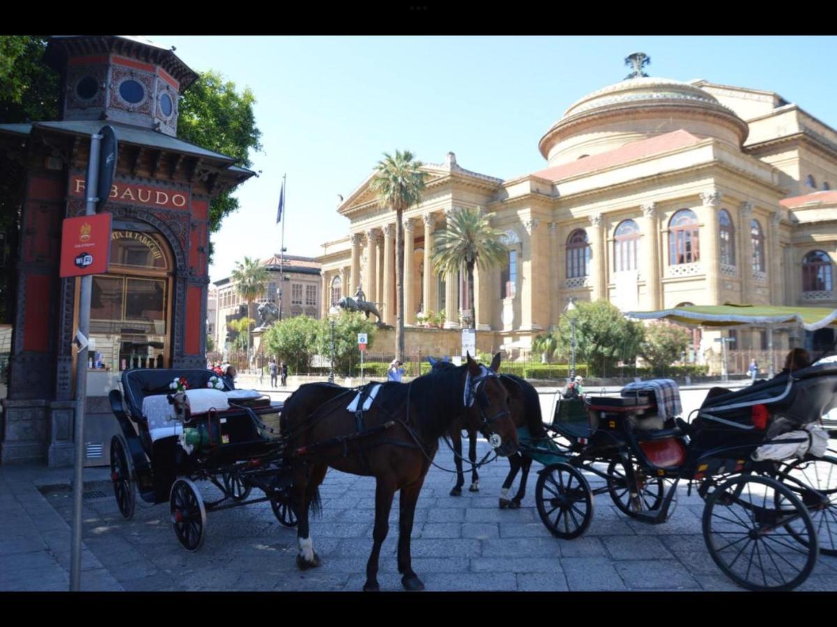 Apartamento Un Raggio Di Sole Al Massimo Palermo Exterior foto